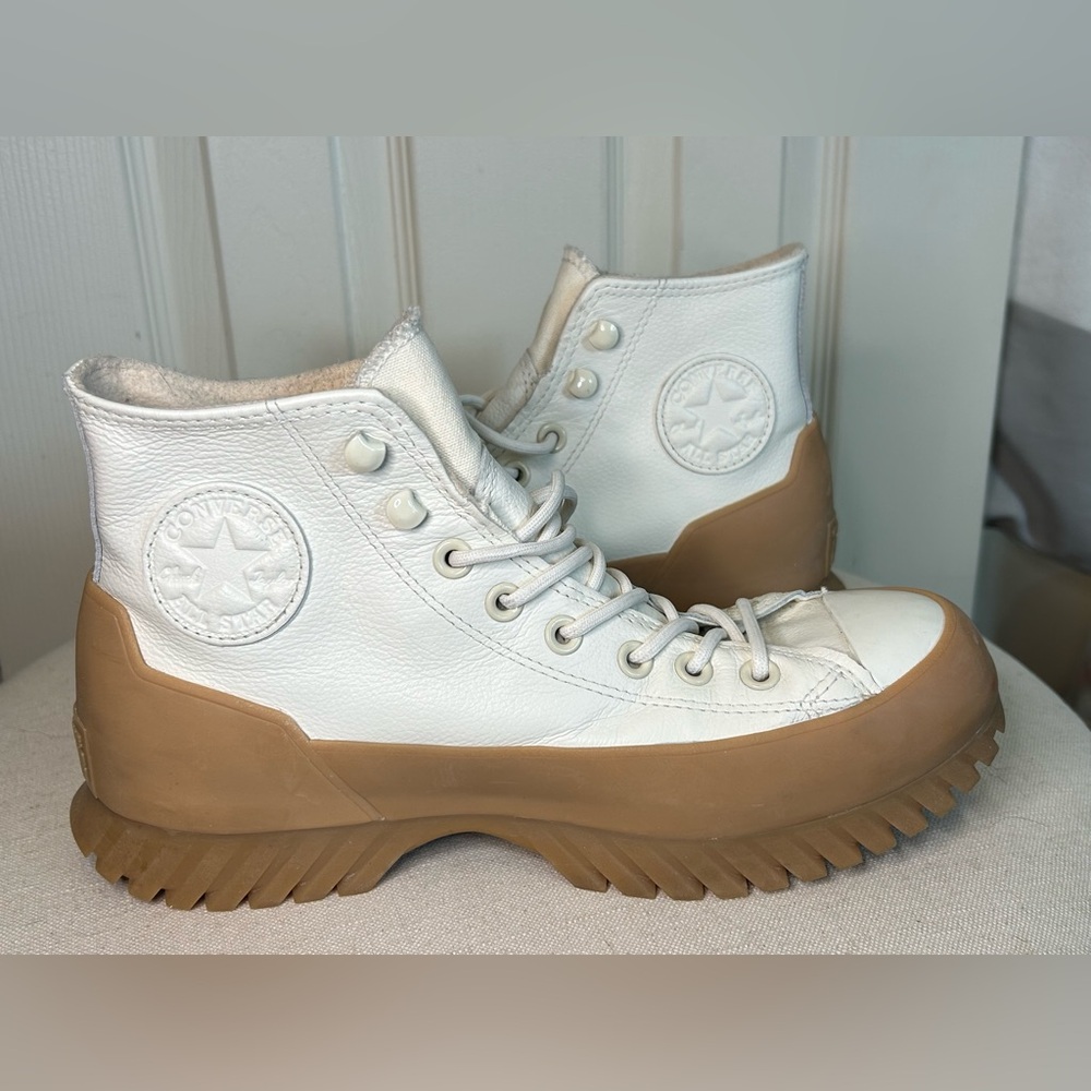 Converse Chuck Taylor All Star Chunky Lugged Leather High Top Leather Sneakers